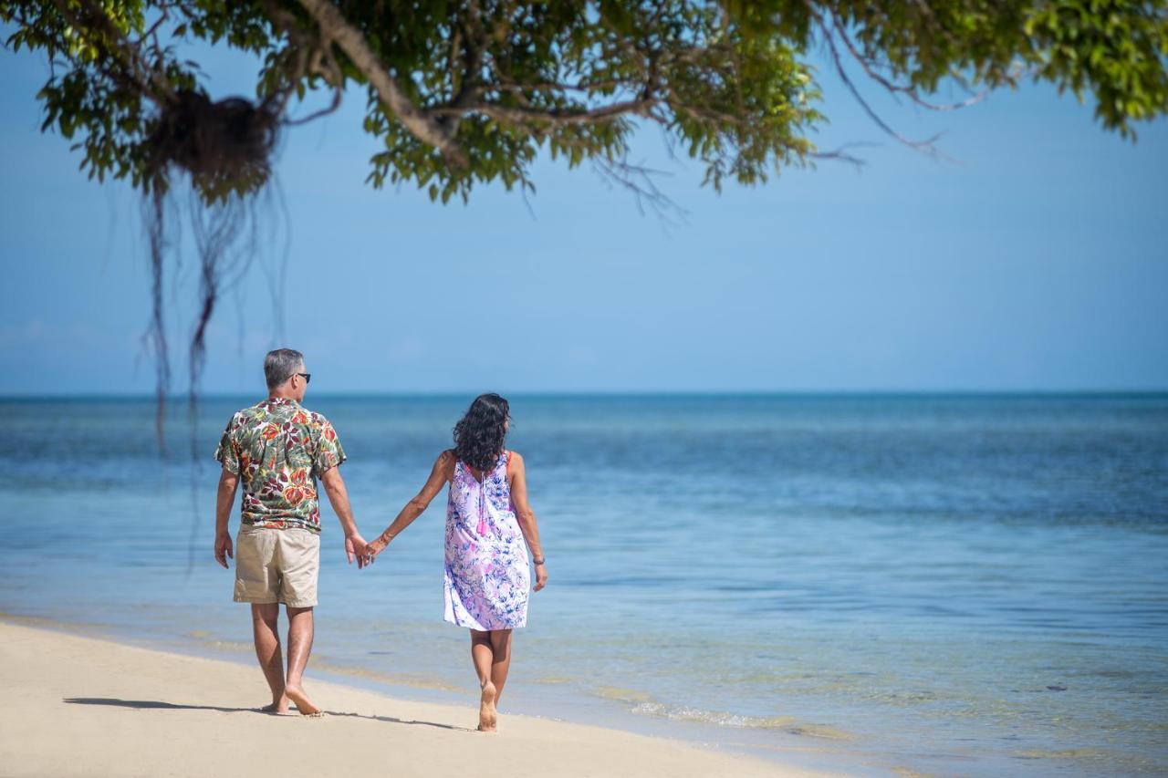 Lomani Island & (adults Only) 4*