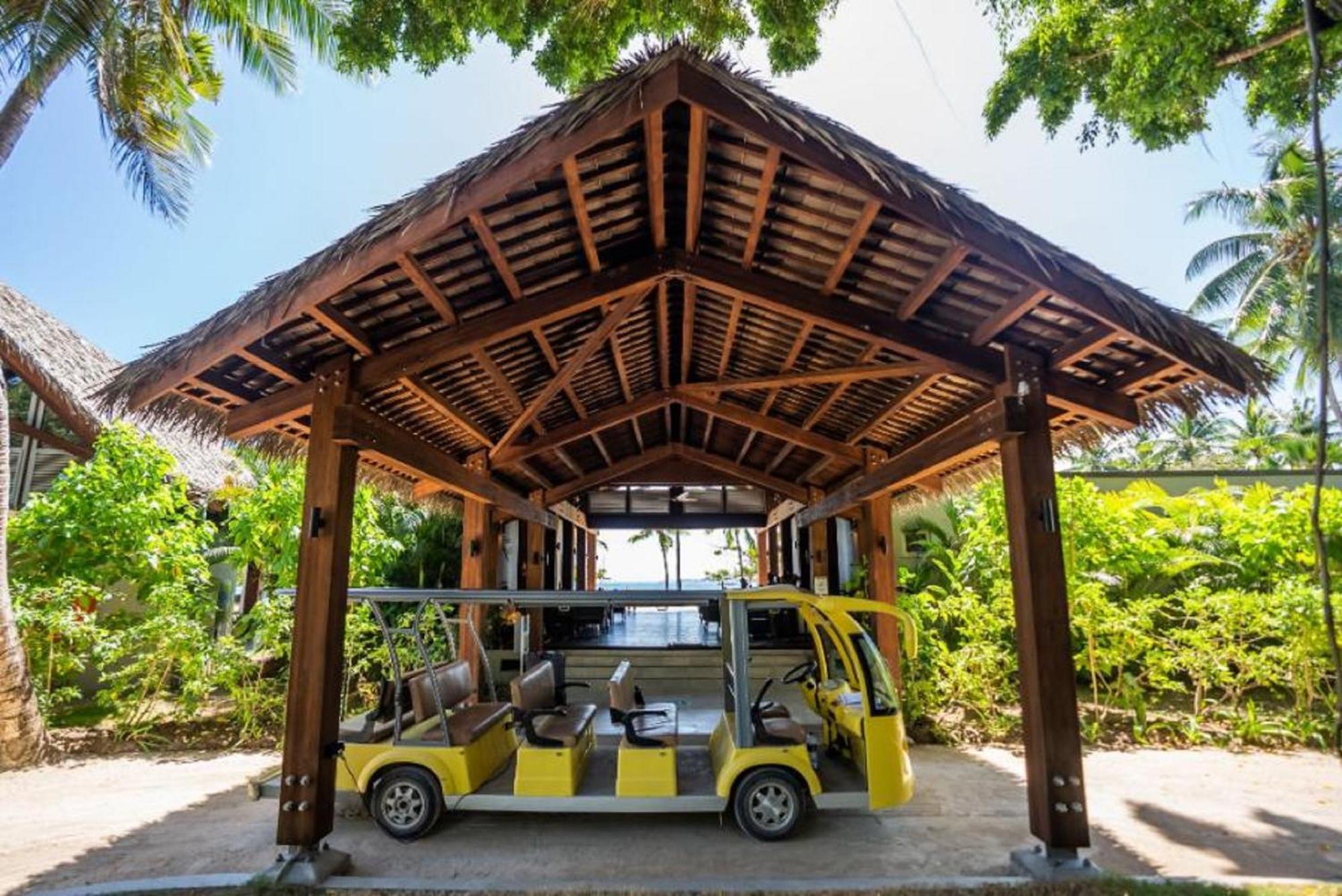 Resort Lomani Island & (adults Only)